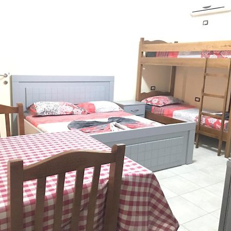 Aleksi Rooms Shëngjin Esterno foto